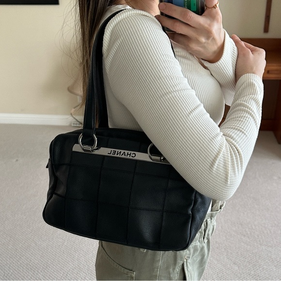 CHANEL Handbags - Chanel Caviar Square Stitch Tote Bowler B
